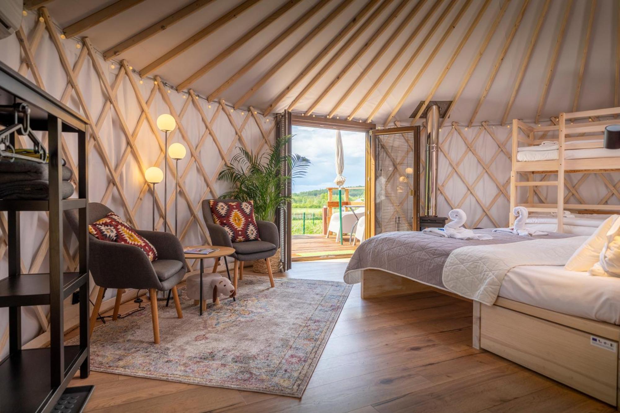 Dom W Domu - Izera Glamping Bed & Breakfast Gajowka  Rom bilde